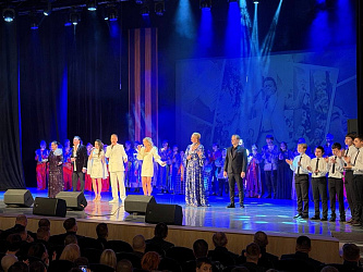 В концертно-выставочном центре «Губернский» состоялся торжественный концерт, посвященный Дню защитника Отечества