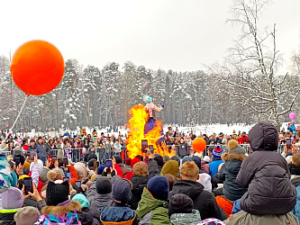 Театрализованный праздник "Широкая Масленица" в парке "Берендеевка"